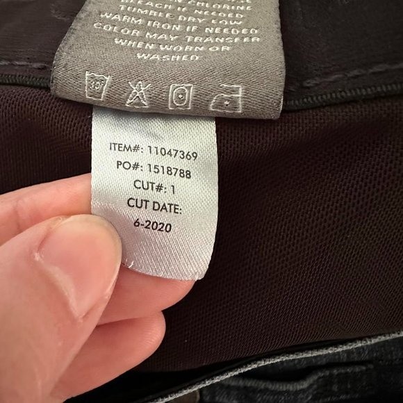 TORRID Medium Wash Bombshell Skinny Premium Stretch High Rise Ladies Jeans, 24R - Picture 6 of 6